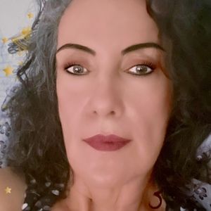 Meet your Posher, Vickie